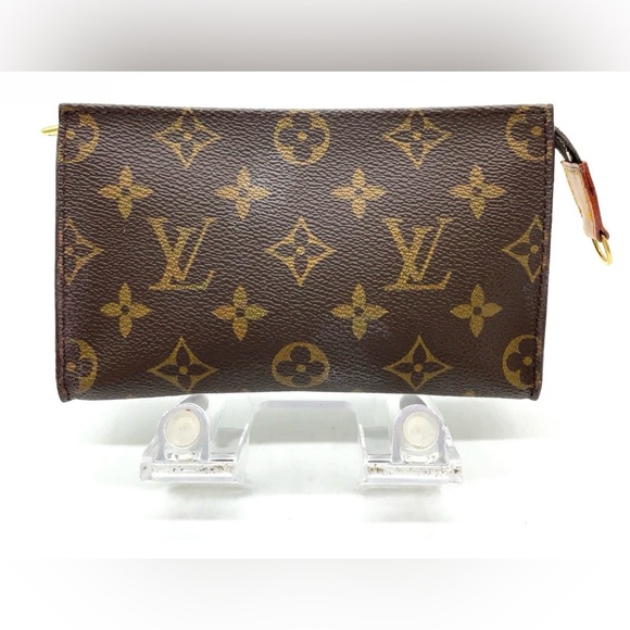 Louis Vuitton Handbags - Authentic Louis Vuitton Monogram Bucket PM Pouch💕💕